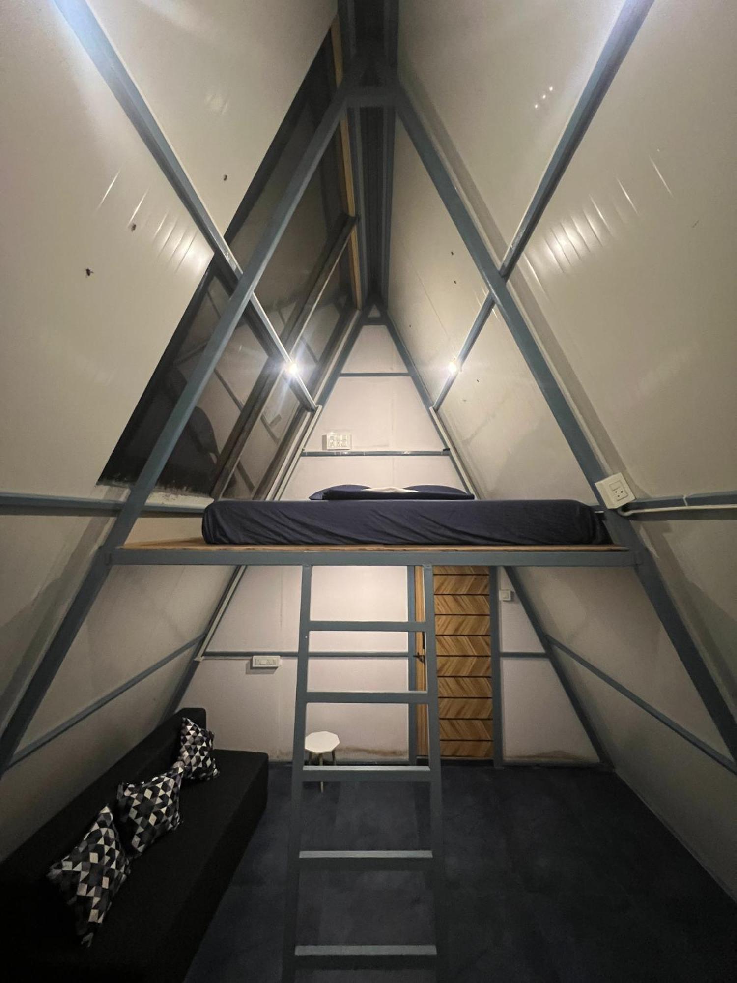 Goko Hostel Гокарна Экстерьер фото
