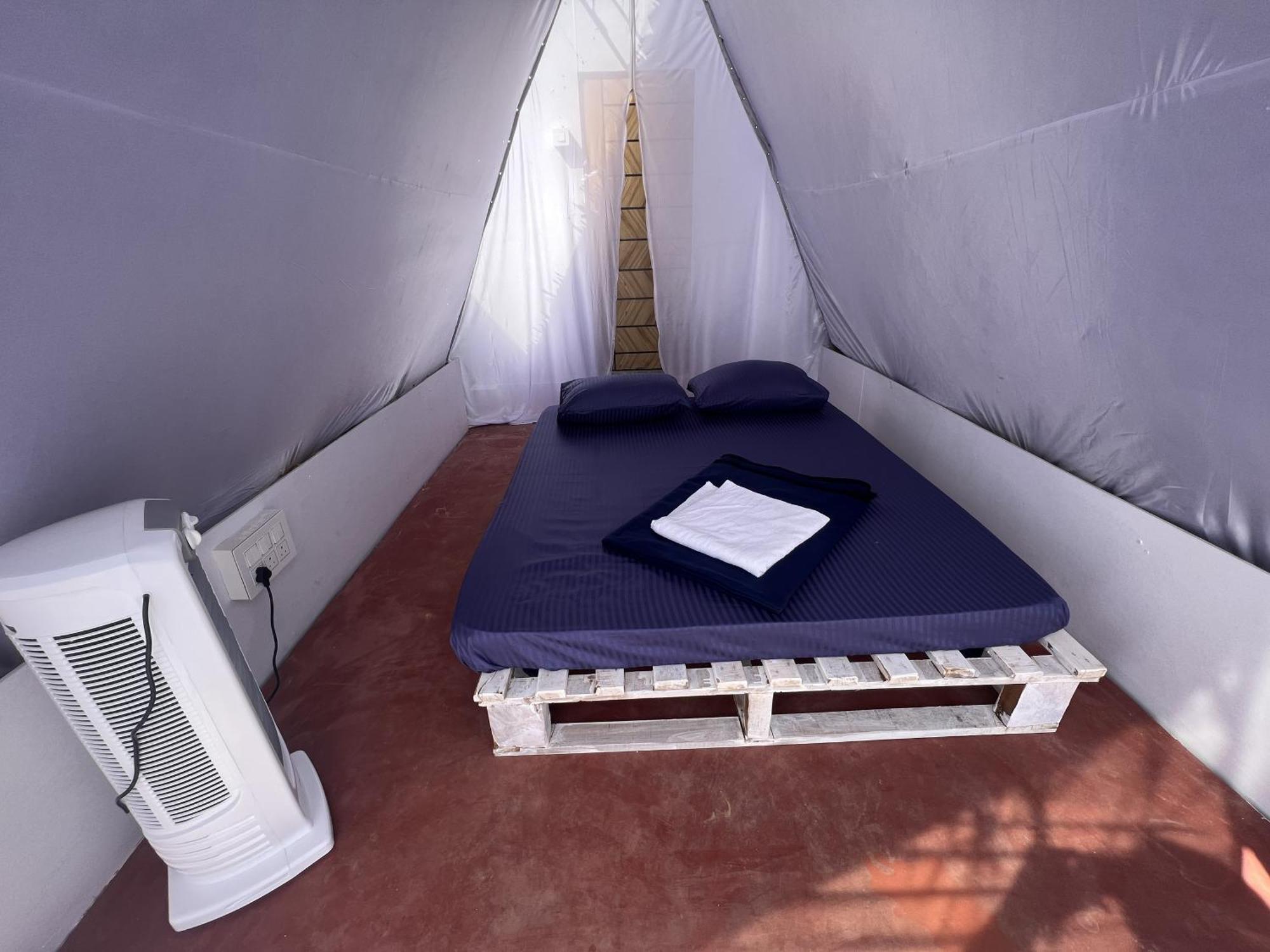 Goko Hostel Гокарна Экстерьер фото
