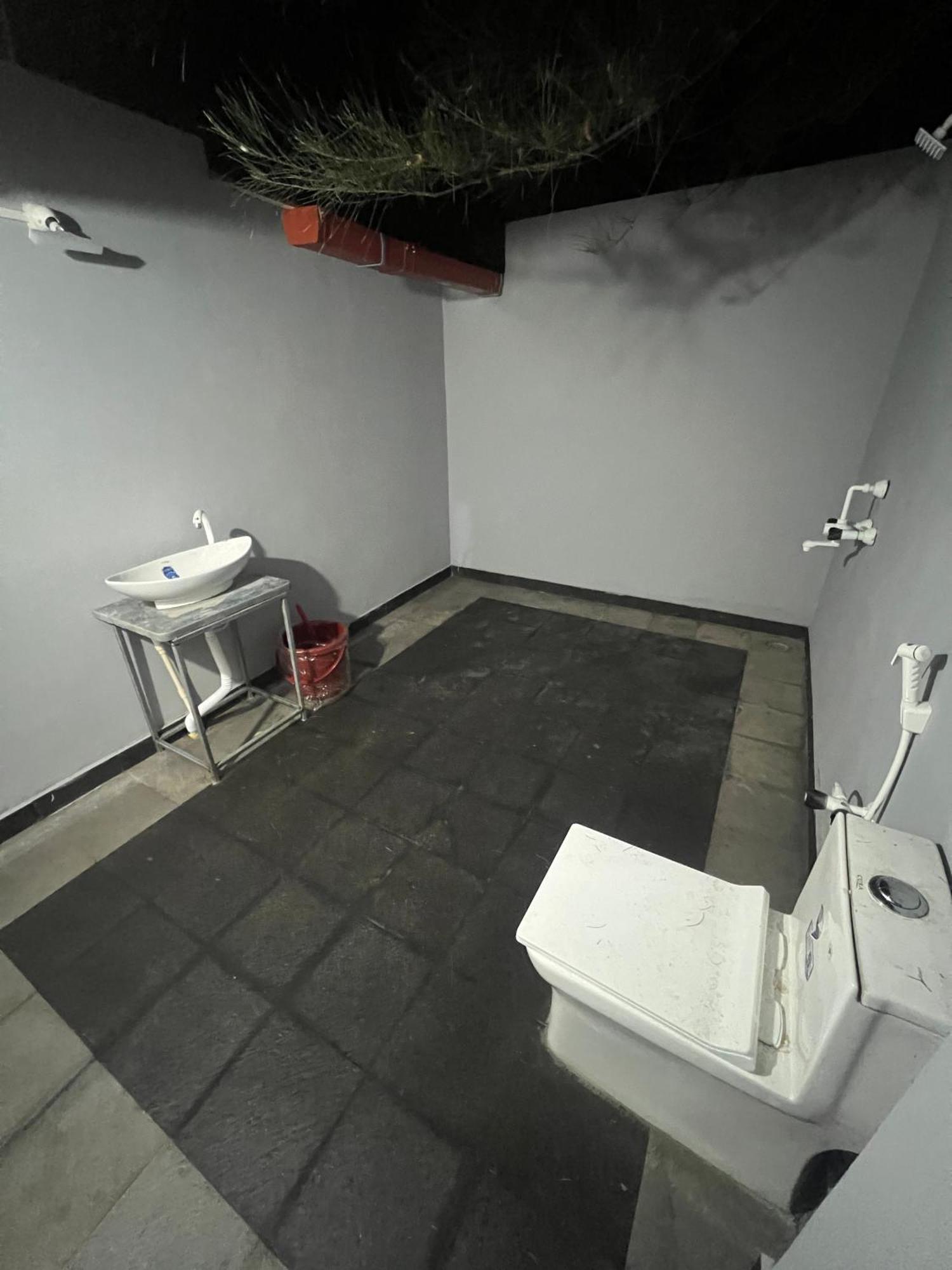 Goko Hostel Гокарна Экстерьер фото