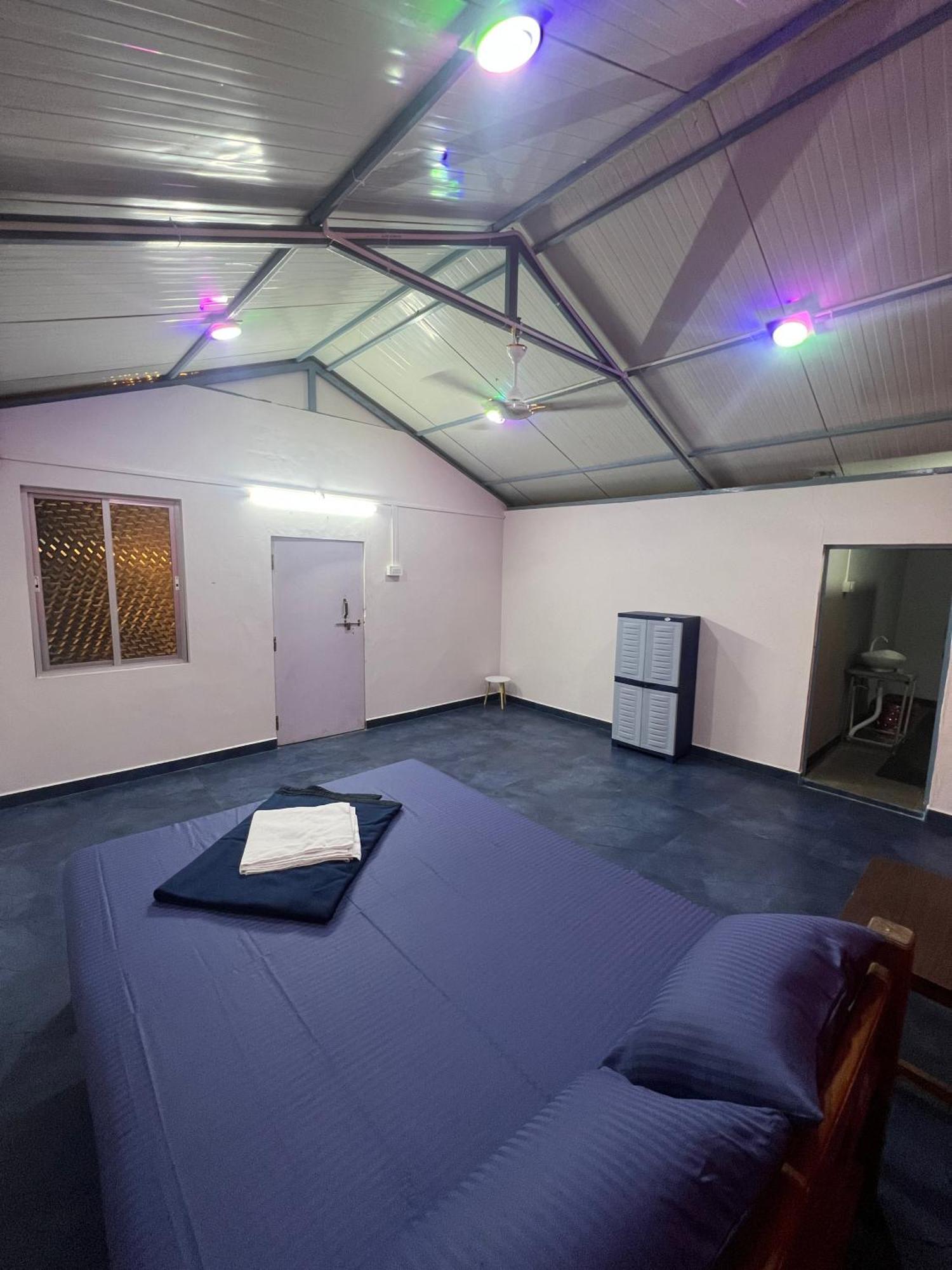 Goko Hostel Гокарна Экстерьер фото