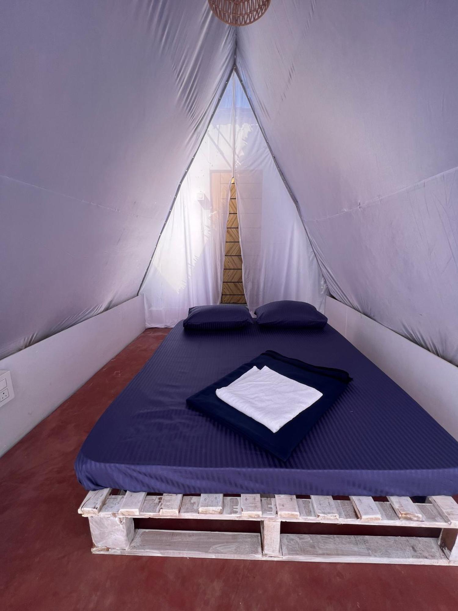 Goko Hostel Гокарна Экстерьер фото